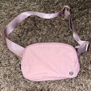 Lululemon belt bag